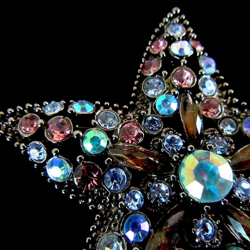 Large Rhinestone Starfish Statement Brooch - Wow! - image 2